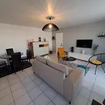 - Maison Capucine- Proche Centre D'affaire Chauray, Jardin, Parking, Wifi Et Netflix, Ideal Voyage D'affaire, Familles, Ou Simple Escapade Villa *