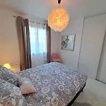 - Maison Capucine- Proche Centre D'affaire Chauray, Jardin, Parking, Wifi Et Netflix, Ideal Voyage D'affaire, Familles, Ou Simple Escapade * Chauray