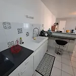 Villa - Maison Capucine- Proche Centre D'affaire Chauray, Jardin, Parking, Wifi Et Netflix, Ideal Voyage D'affaire, Familles, Ou Simple Escapade Chauray