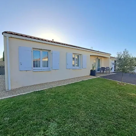 - Maison Capucine- Proche Centre D'affaire Chauray, Jardin, Parking, Wifi Et Netflix, Ideal Voyage D'affaire, Familles, Ou Simple Escapade *