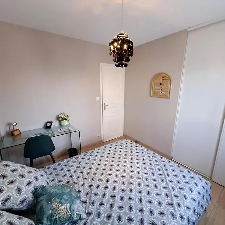 Maison Capucine: Business-friendly Garden Retreat With Wifi & Netflix Villa Chauray