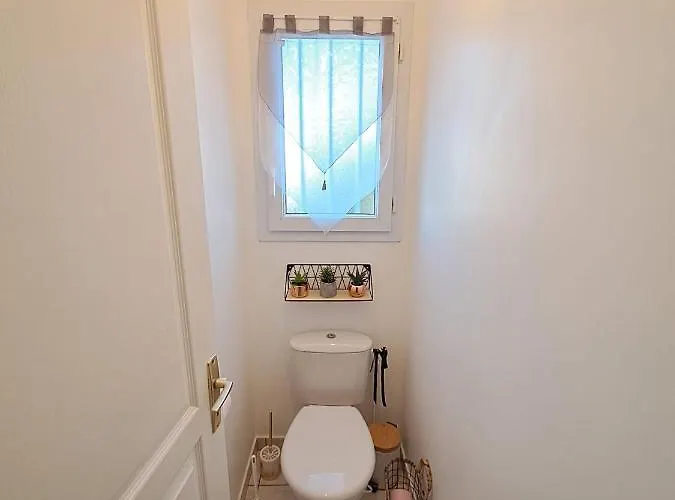 - Maison Capucine- Proche Centre D'affaire Chauray, Jardin, Parking, Wifi Et Netflix, Ideal Voyage D'affaire, Familles, Ou Simple Escapade Chauray